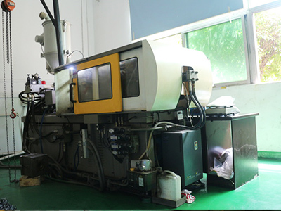 Hongyi factory equipment