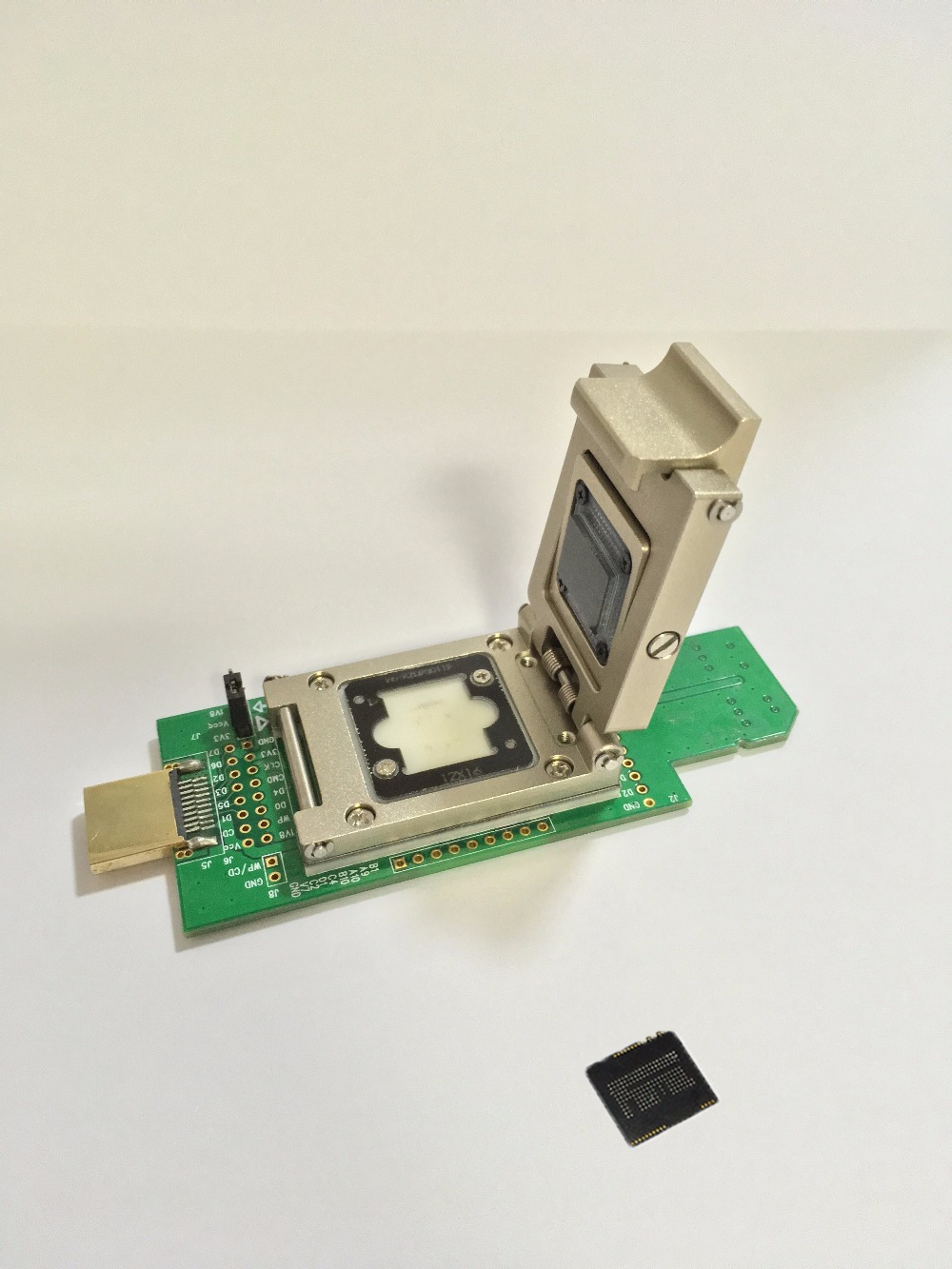 SD interface reader for eMCP162/BGA186 socket/adapter