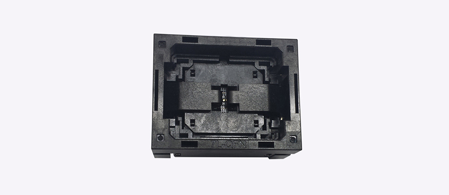 QFN24 MLF24 WLCSP24 Burn in Socket Pin Pitch 0.4mm IC Body Size 4x4mm NP506-024-032-C-G Open Top Flash Test Socket Adapter