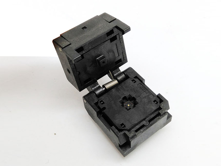 QFN20 MLF20 WLCSP20 Burn in Socket Adapter Pitch 0.4mm IC Body Size 3x3mm IC549-0204-005-G Clamshell Test Socket